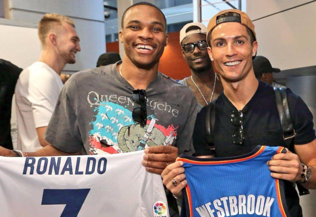 谁能给出更 谁能给出更